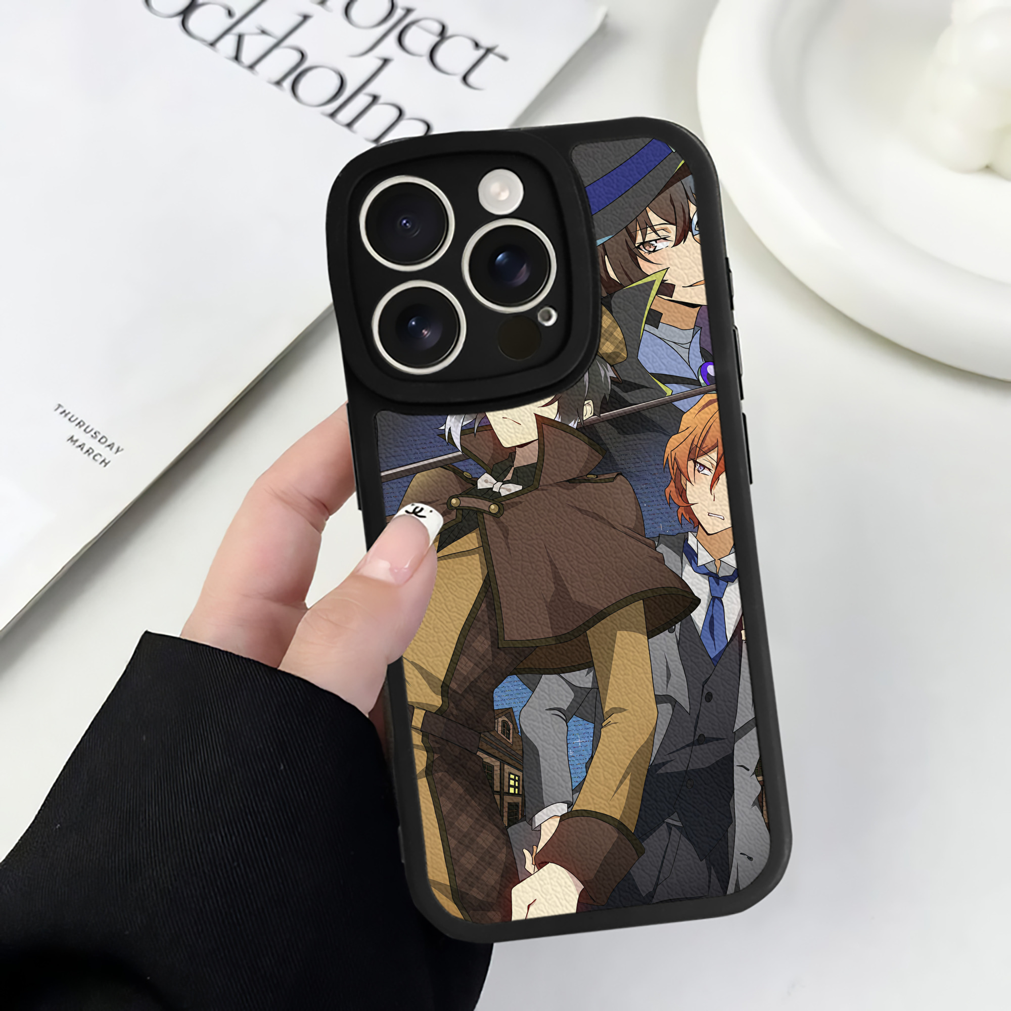 （画像用） 文豪ストレイドッグス Bungo Stray Dogs 【iPhone 16シリーズ対応】シリコンスマホケース（レザー調） 材質：シリコン